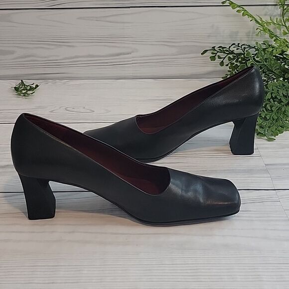 Naturalizer square toe black pump for women Size 6.5M - Picture 3 of 10